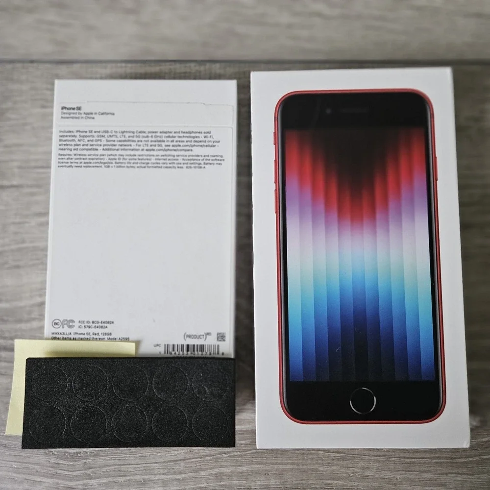 Apple iPhone SE Product RED 3 BOXES ONLY w OEM Wired Headset Stickers